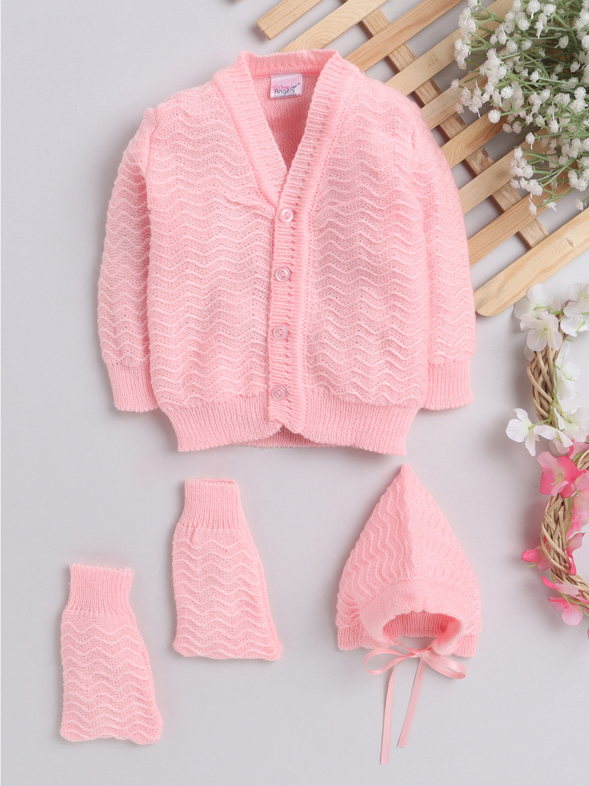 Full Sleeve Front open  pink color zig-zag pattern sweater with caps and socks